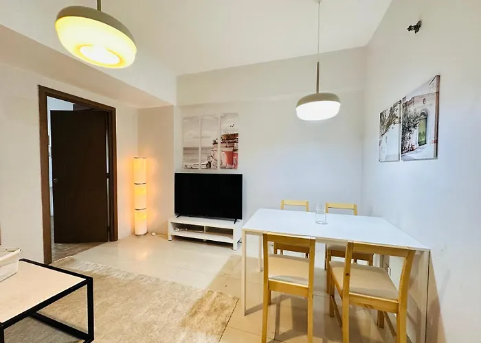 Appartement 150 Newport Boulevard Near Naia Terminal 3
