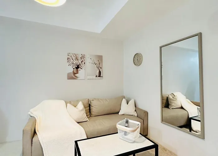 Appartement 150 Newport Boulevard Near Naia Terminal 3